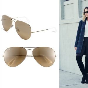 Ray-Ban Large 62mm Aviator Sunglasses